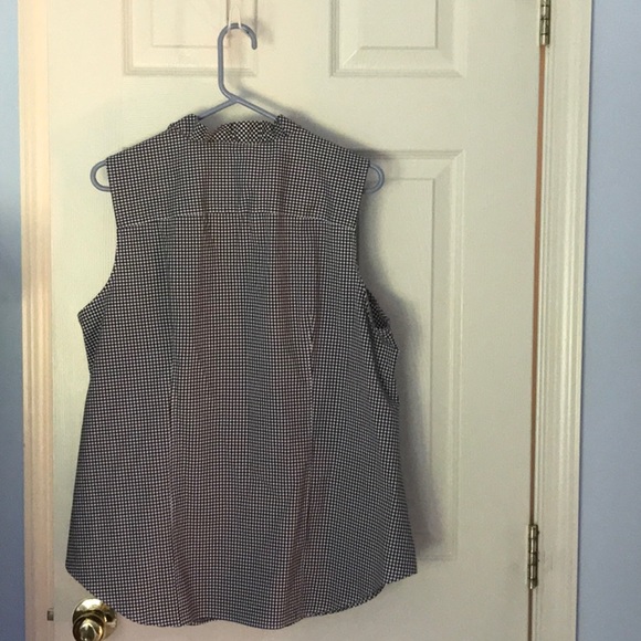 Talbots gingham sleeveless blouse - Picture 2 of 2